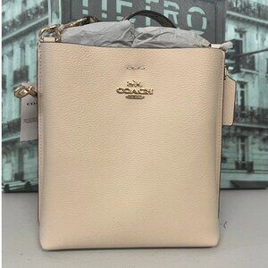 Coach CB901 Mollie Bucket Bag 22